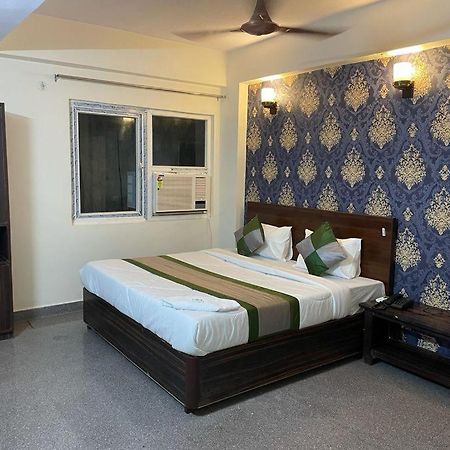 Hotel Dream Taj Family Rooms 200Mtr From Taj Mahal Agra  Luaran gambar